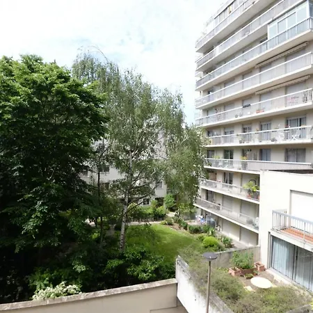 Apartment Nice Design Apt With Balcony In The Heart Of Paris *